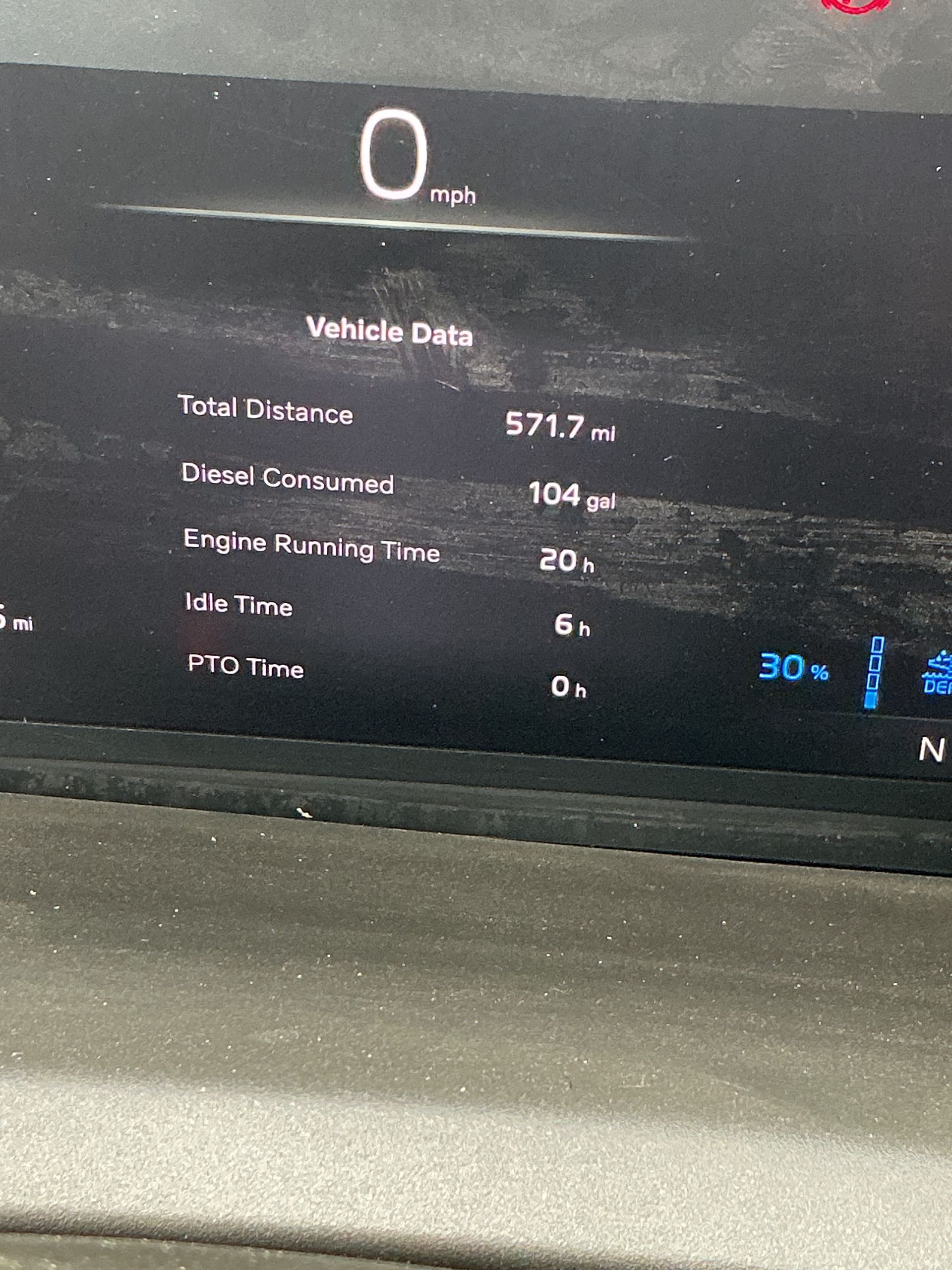 2025 Volvo - image 22