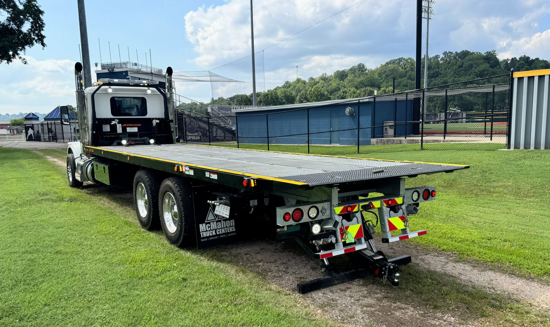 2025 Peterbilt 567 - image 7