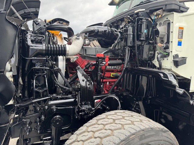 2020 Mack Granite - image 8