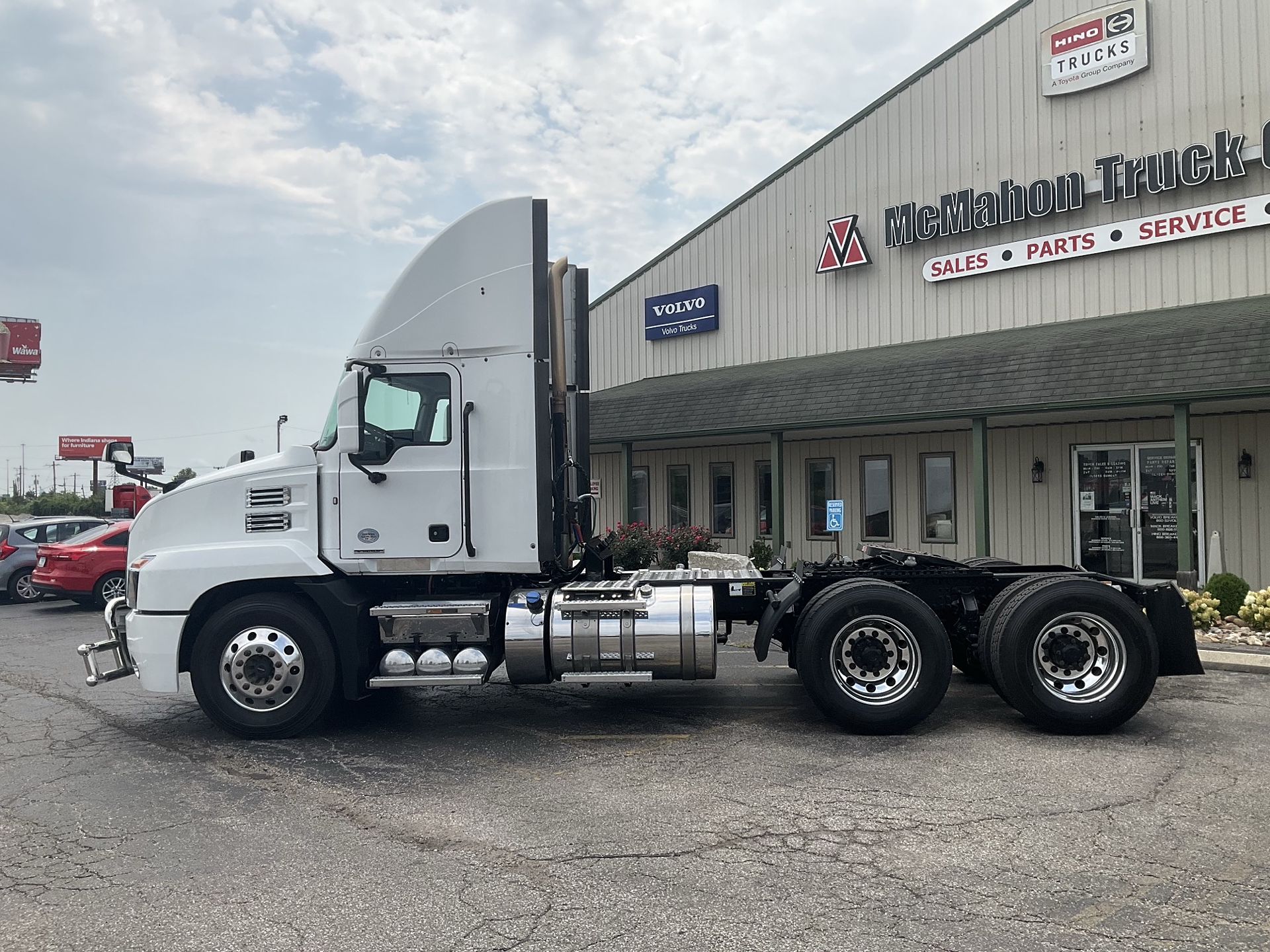 2022 Mack Anthem in Clarksville, IN — photo 8