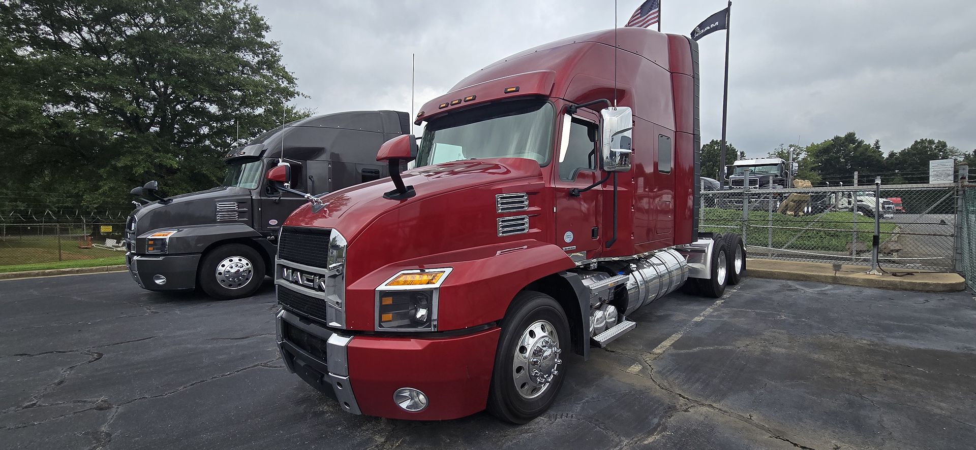 2020 Mack Anthem in Charlotte, NC — photo 3