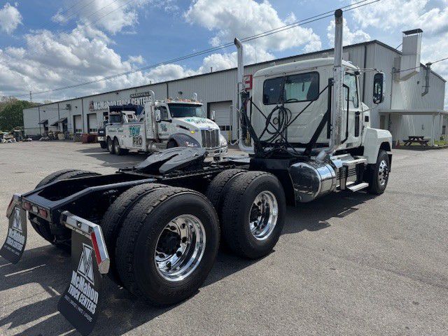 2021 Mack - image 5