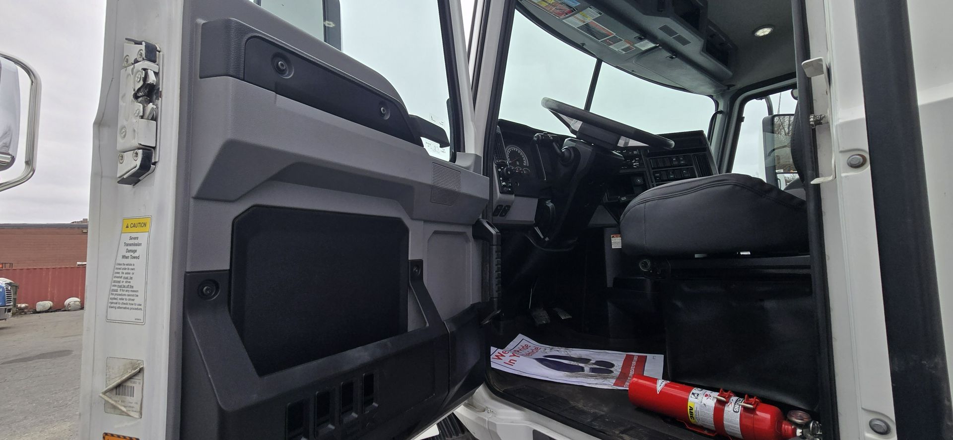 2022 Mack - image 17