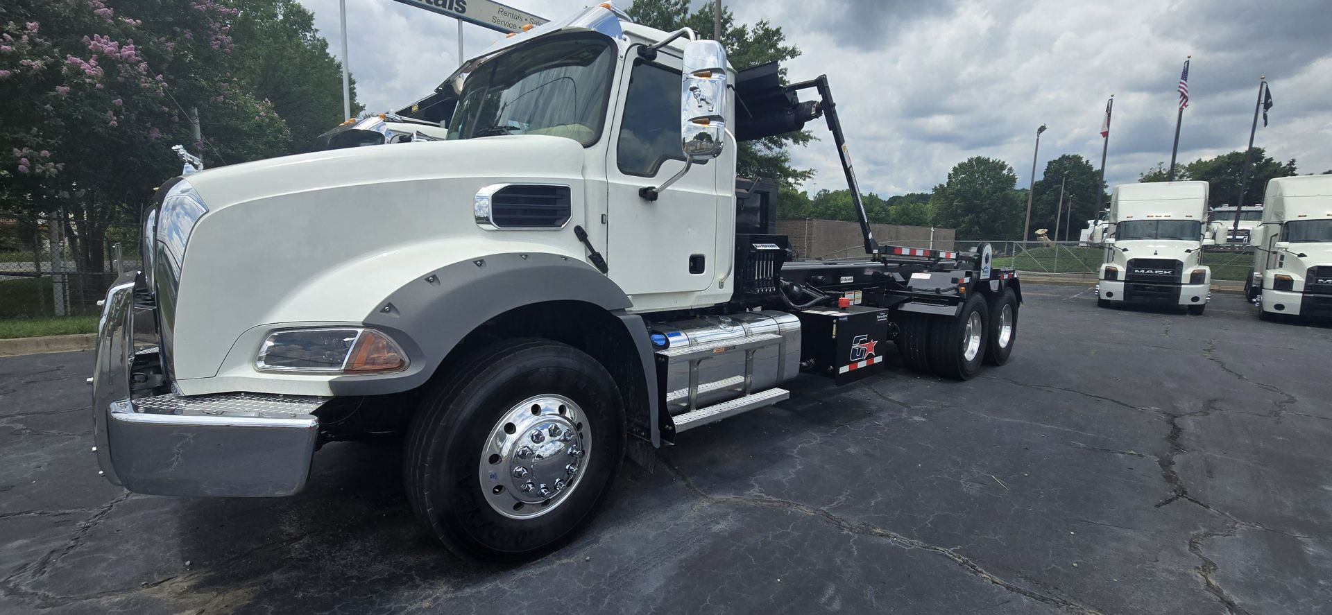 2025 Mack Granite in Charlotte, NC