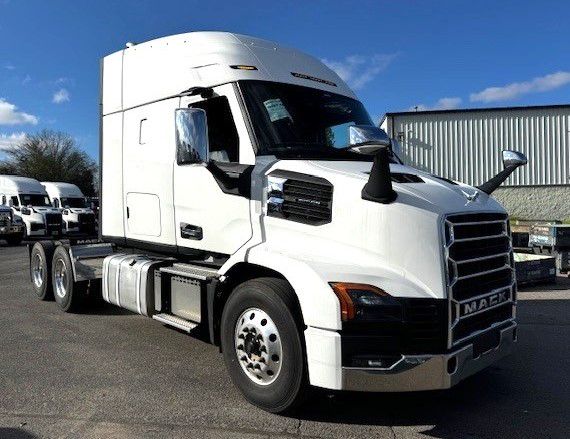 2027 Mack - image 4