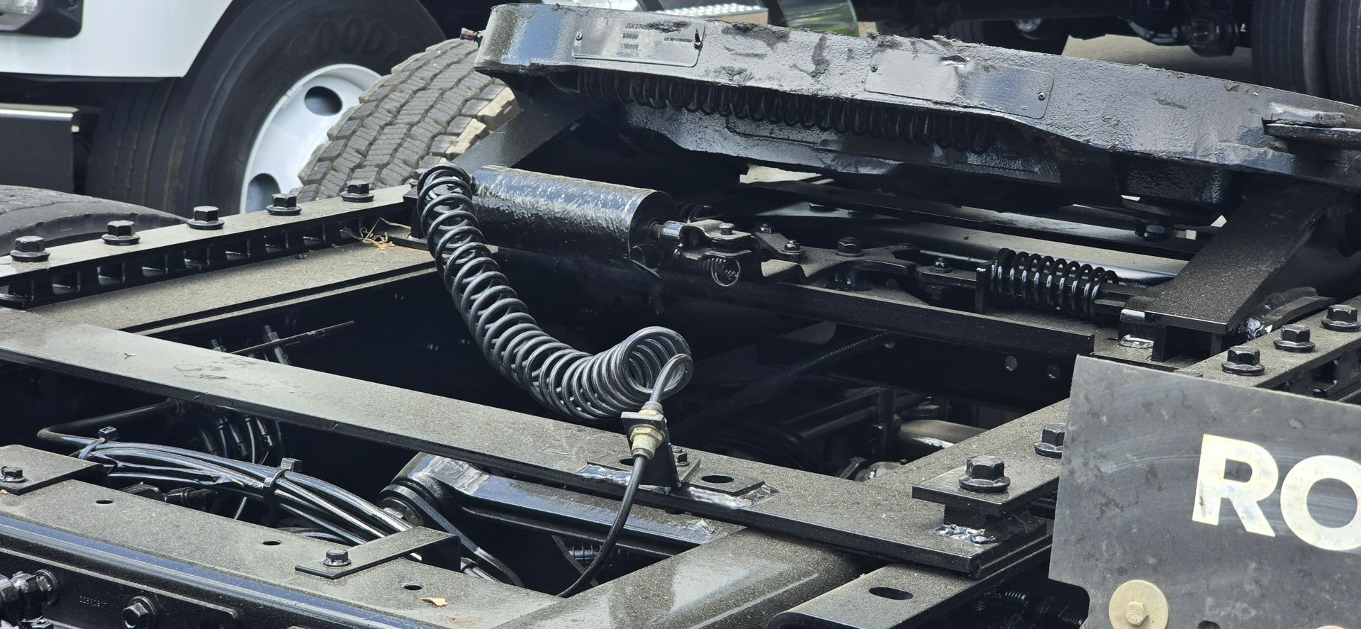 2020 Mack Anthem - image 15