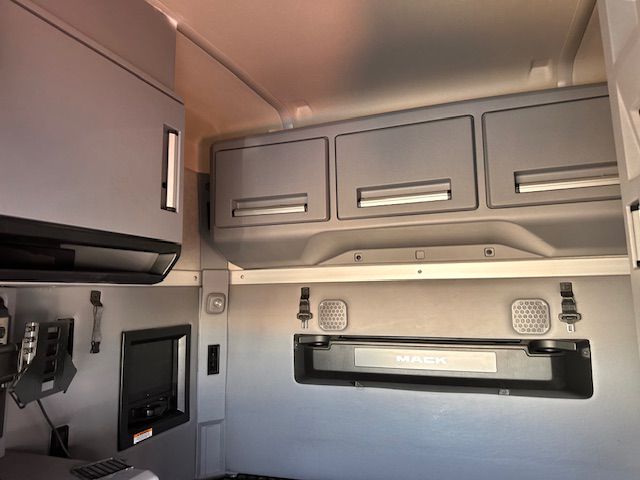 2024 Mack - image 10