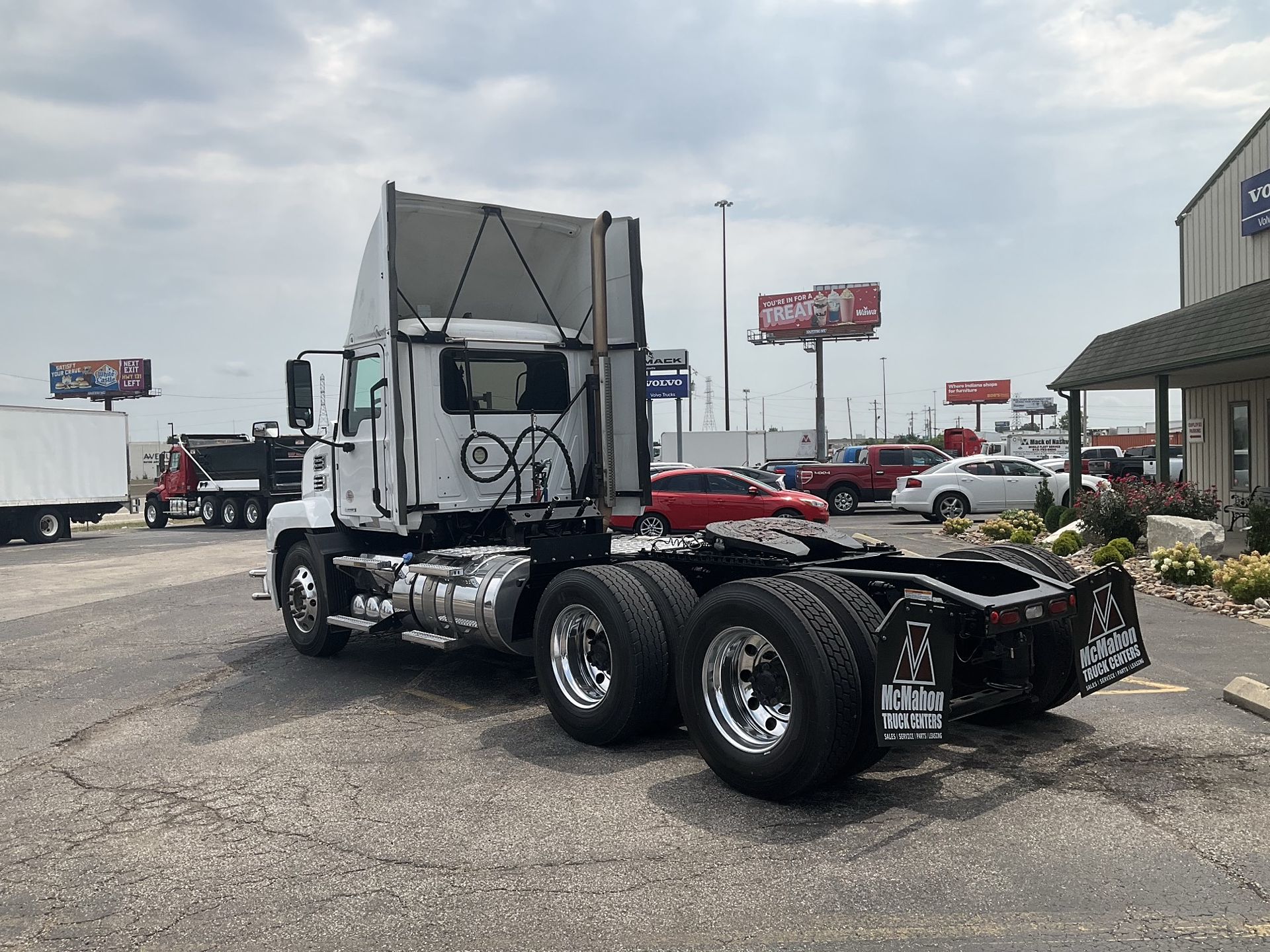 2022 Mack Anthem in Clarksville, IN — photo 7