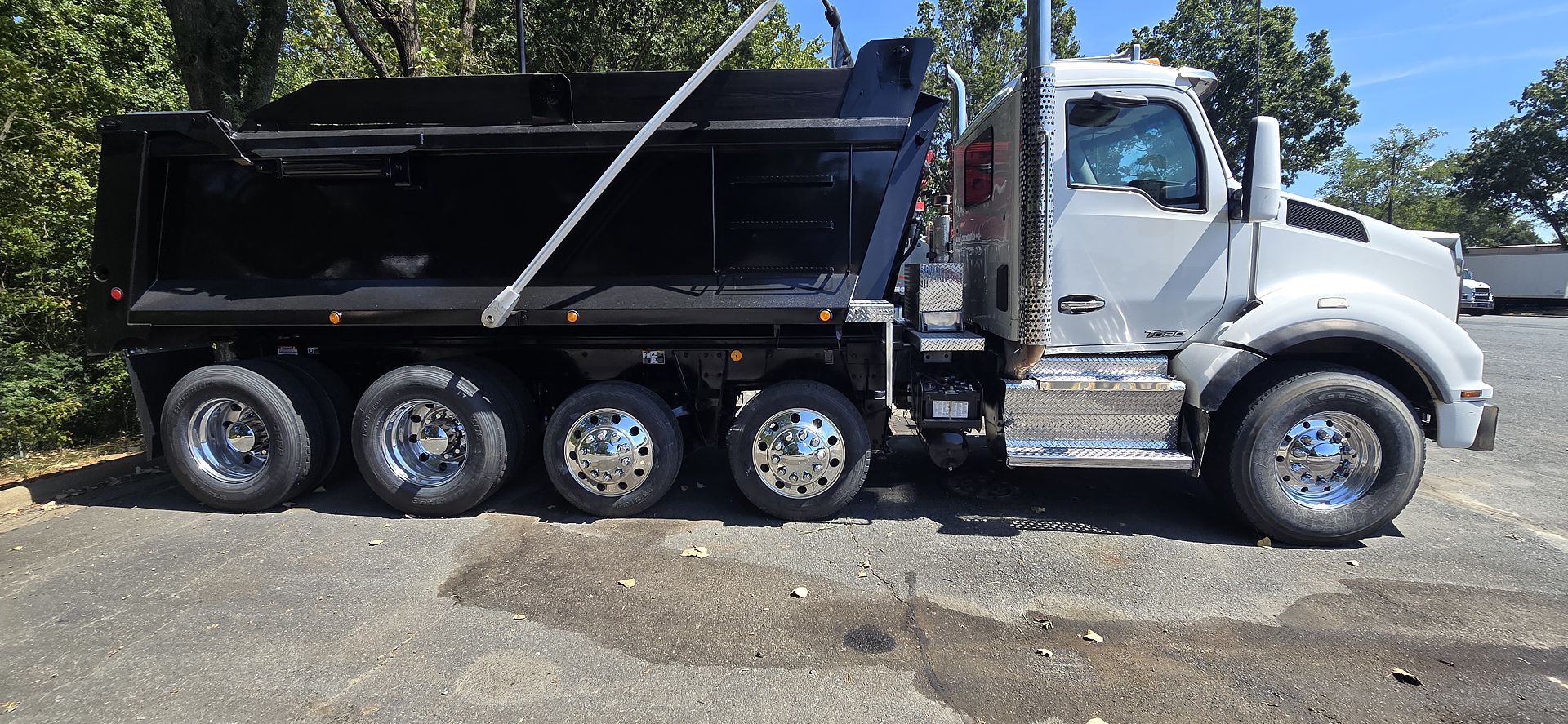 2017 Kenworth T880 in Charlotte, NC — photo 3