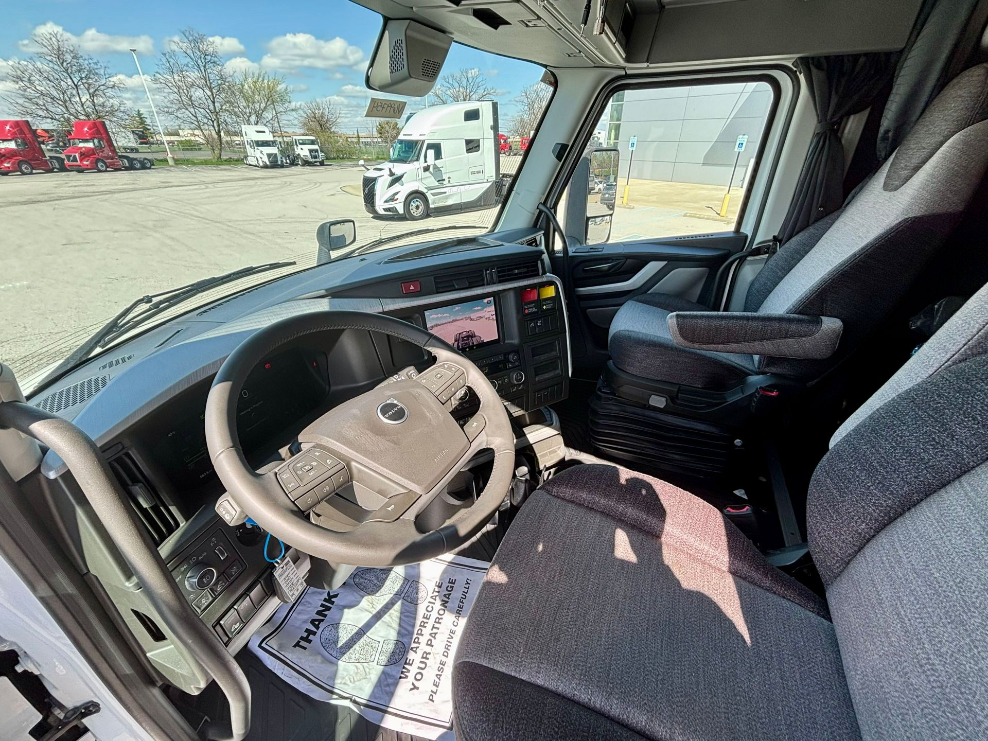 2026 Volvo - image 10