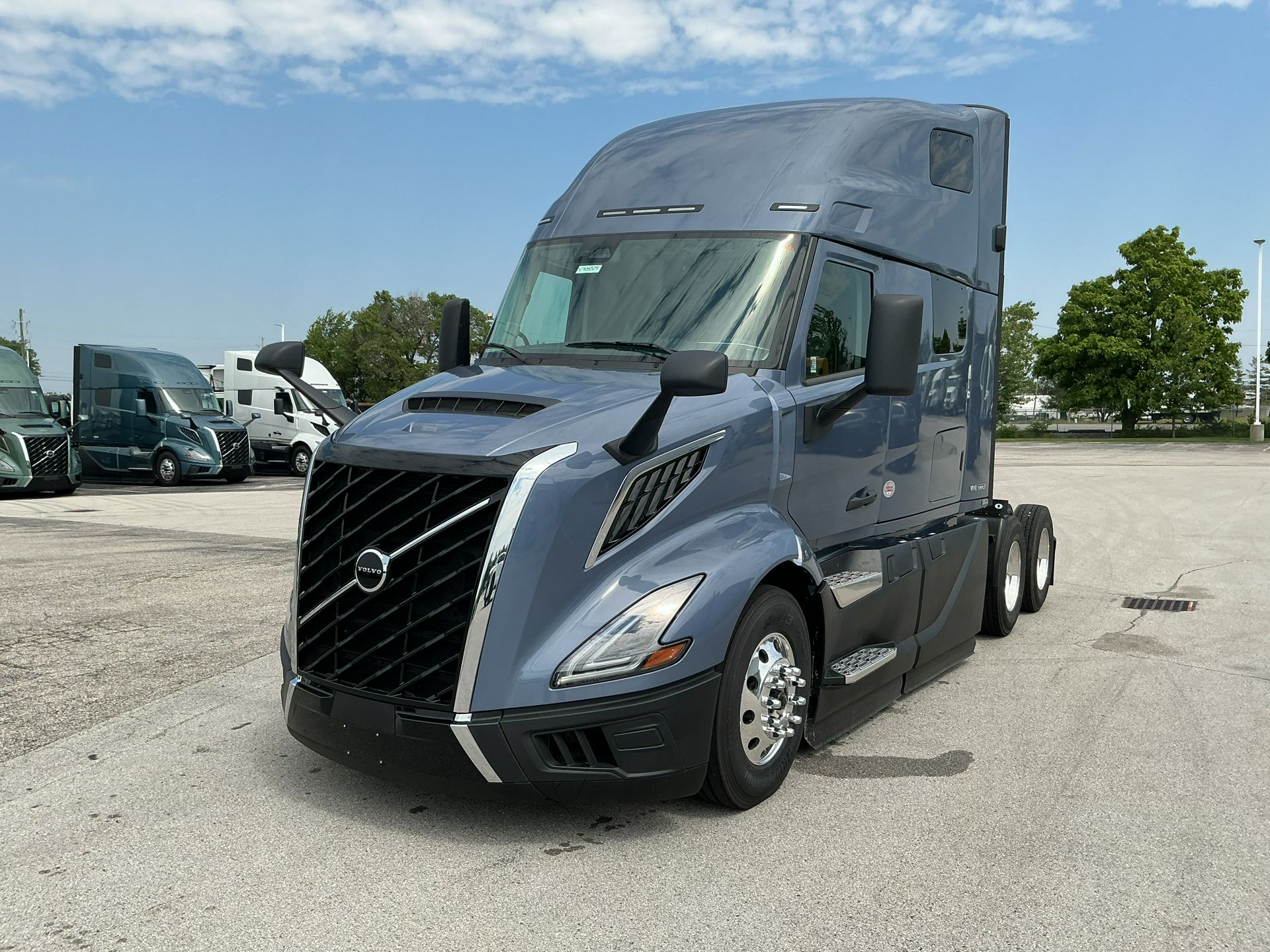 2026 Volvo VNL64T660