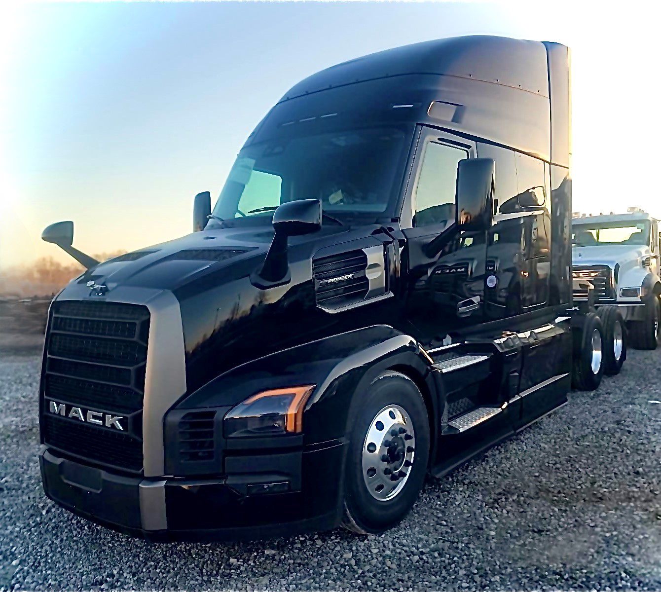 2027 Mack PR64T PIONEER