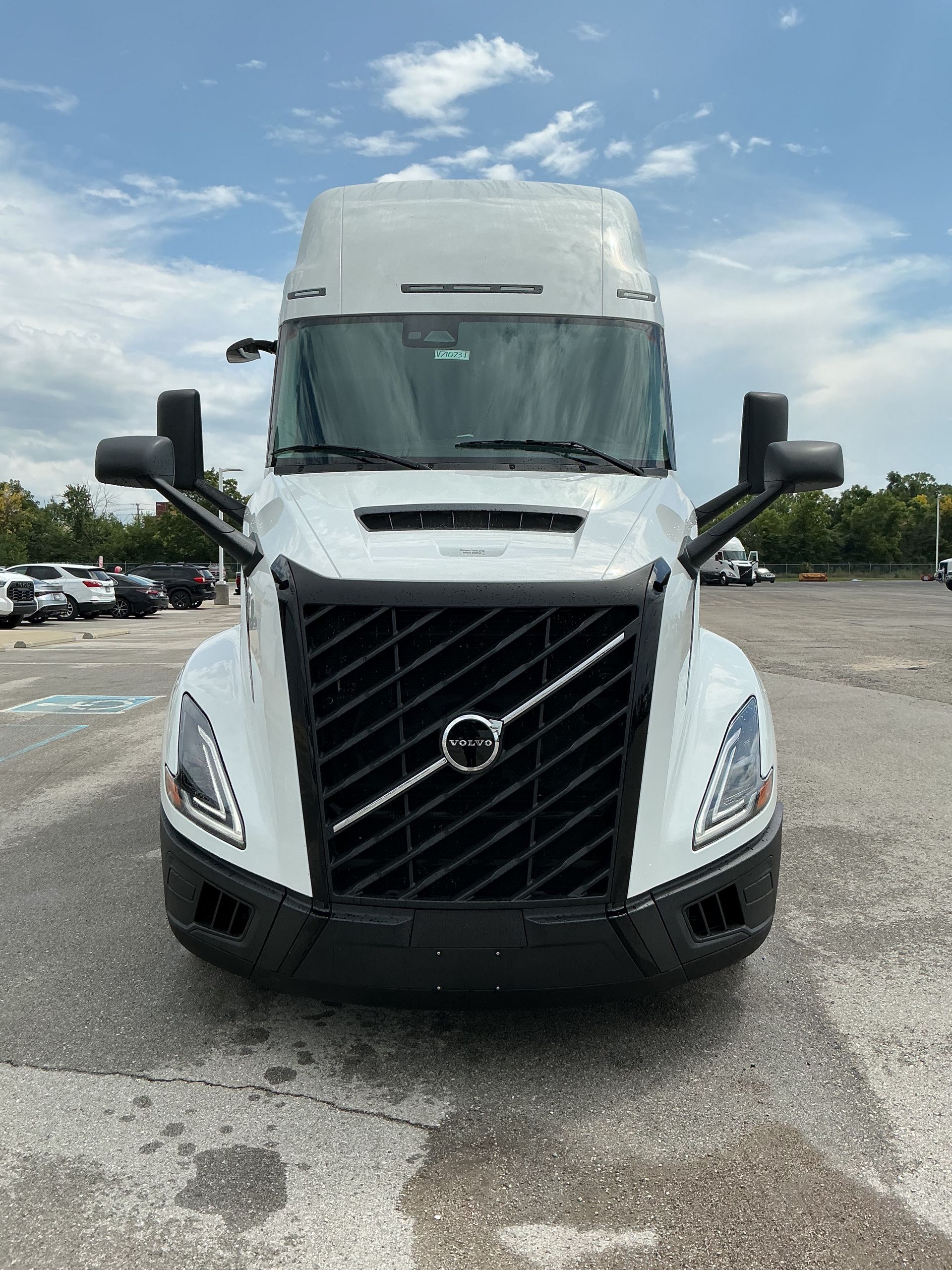 2026 Volvo - image 2