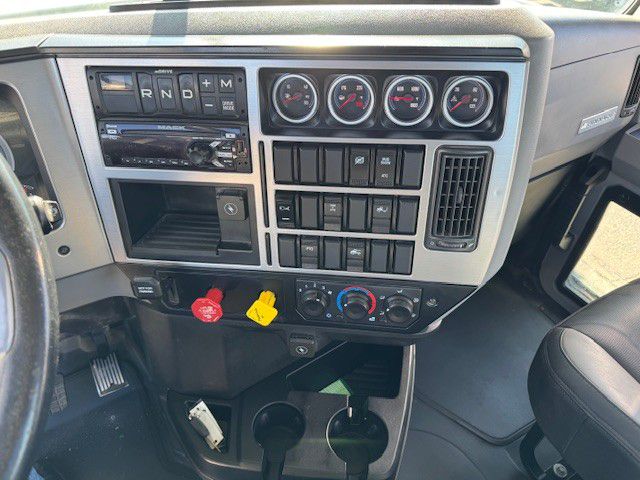 2021 Mack - image 14