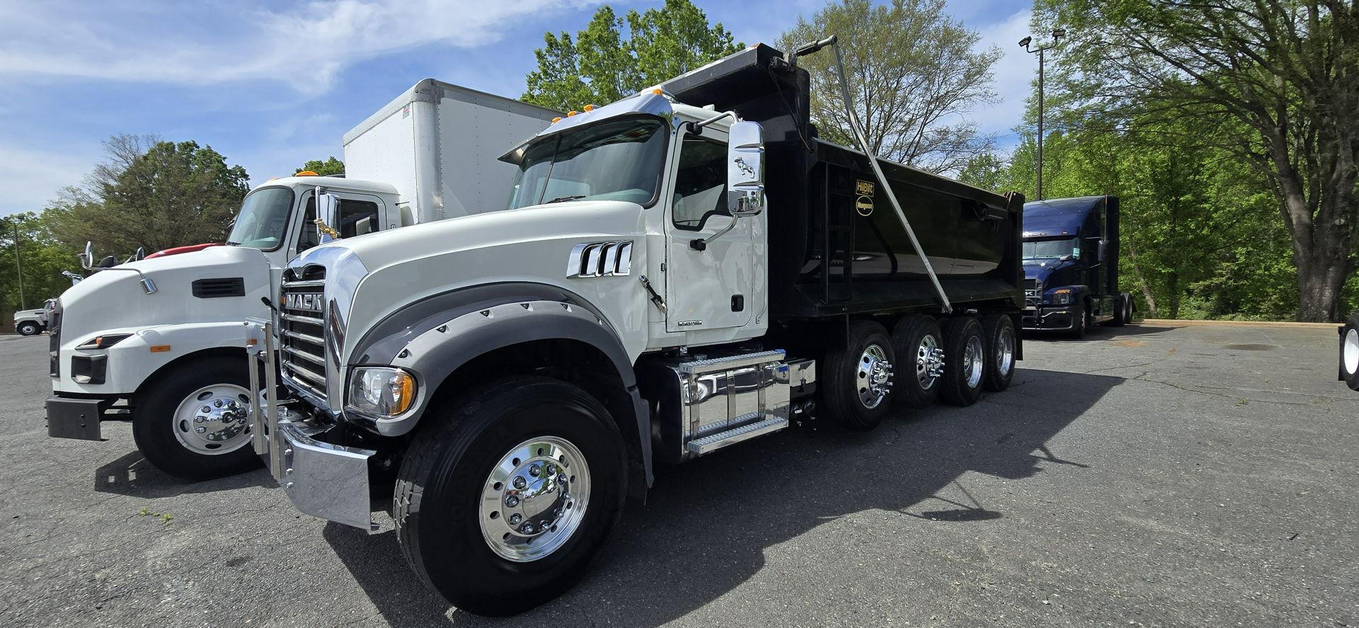 2024 Mack Granite - image 2