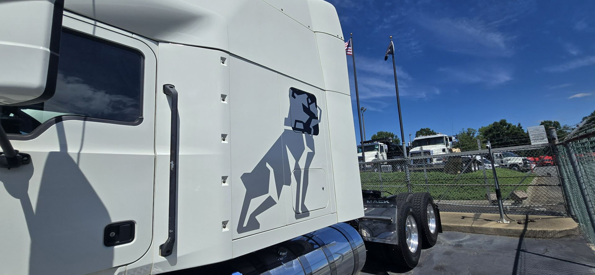 2020 Mack Anthem in Charlotte, NC — photo 4