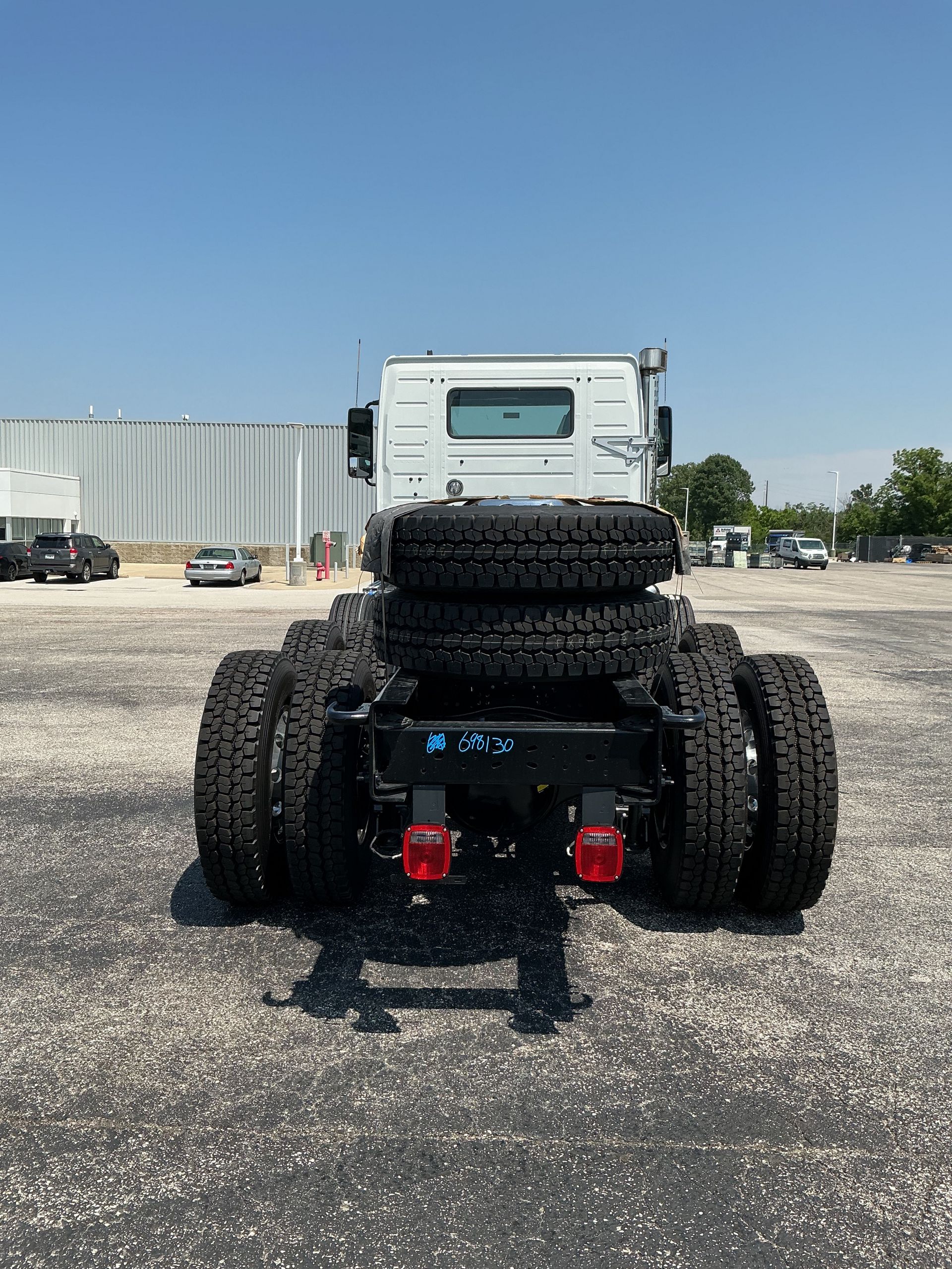 2026 Volvo - image 6