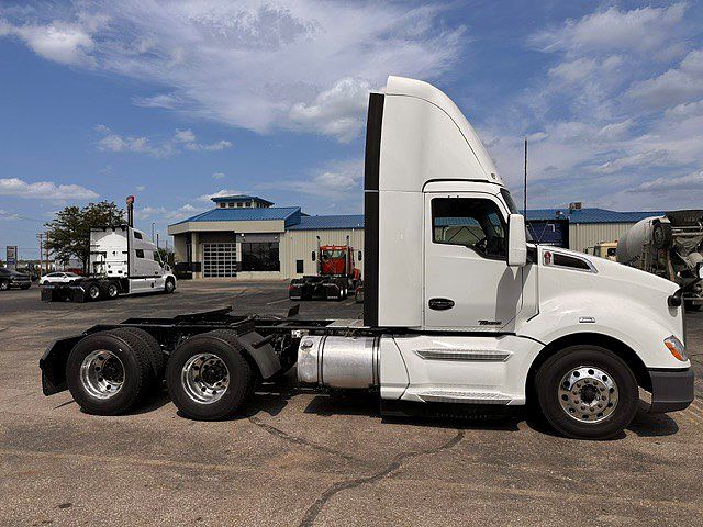 2020 Kenworth T680 in London, OH — photo 4
