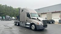 2021 Freightliner Cascadia 126