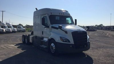 2022 Freightliner Cascadia 126