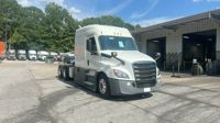 2021 Freightliner Cascadia 126