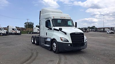 2021 Freightliner Cascadia 126