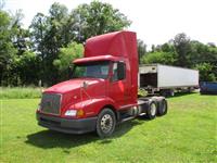 Used 2002 Volvo VNL64T300 for Sale
