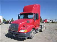 2002 Volvo VNL64T300