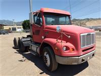 1999 Freightliner FL112
