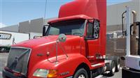 Used 2002 Volvo VNL64T300 for Sale