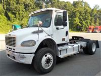 2004 Freightliner M2-106