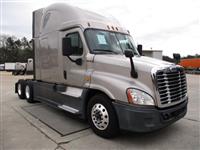 Used 2015 Freightliner Cascadia for Sale