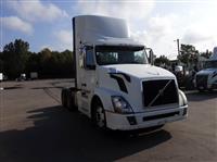 2017 Volvo VNL300