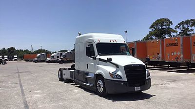 2022 Freightliner Cascadia 126