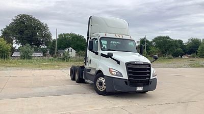 2020 Freightliner Cascadia 126