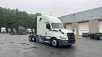 2021 Freightliner Cascadia 126