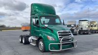 2020 Freightliner Cascadia 126