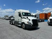 2021 Freightliner Cascadia 126