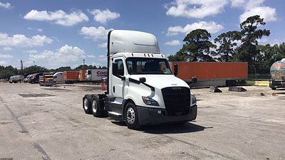 2019 Freightliner Cascadia 126