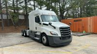 2021 Freightliner Cascadia 126