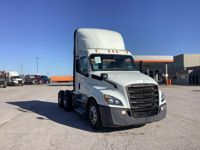 2020 Freightliner Cascadia 126
