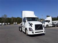 2017 Volvo VNL300