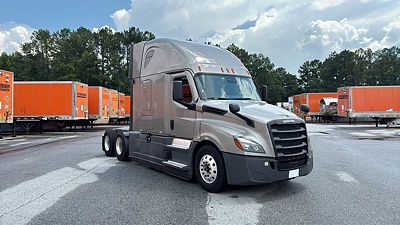 2023 Freightliner Cascadia 126