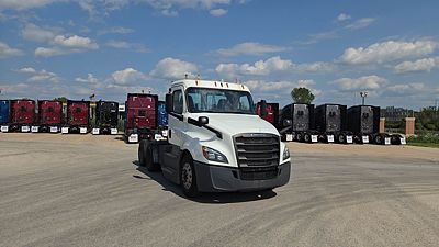 2019 Freightliner Cascadia 126