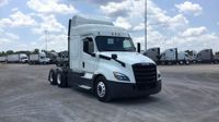2020 Freightliner Cascadia 126