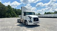 2016 Volvo VNL300