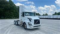 2016 Volvo VNL300