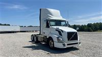 2015 Volvo VNL300