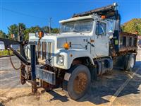 2003 International 2574