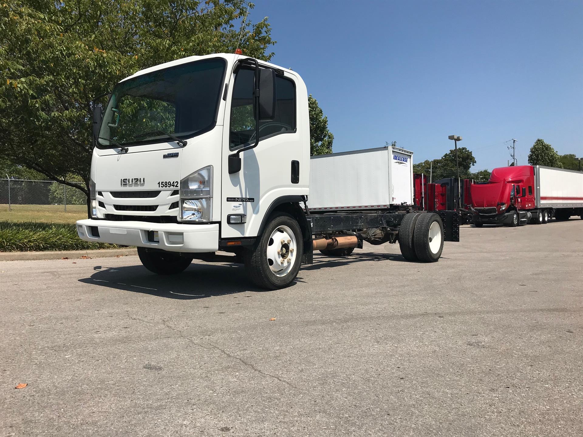 Isuzu npr 75ll